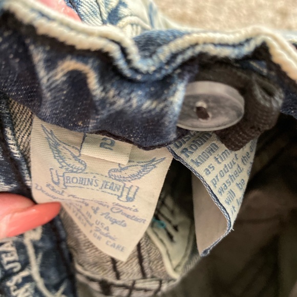 Robins Jeans - Picture 7 of 7